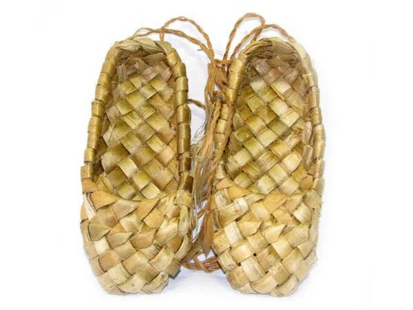 лапти 19 век. что такое лапти в древней руси. лапти чуни веревочные. русской лапте. лапти крестьян 17 века.