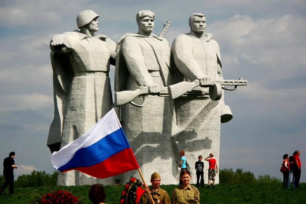 Дубосеково бой участники. Дубосеково музей героев-панфиловцев. мемориал «героям-панфиловцам». разъезд дубосеково. памятник героям панфиловцам под волоколамском.