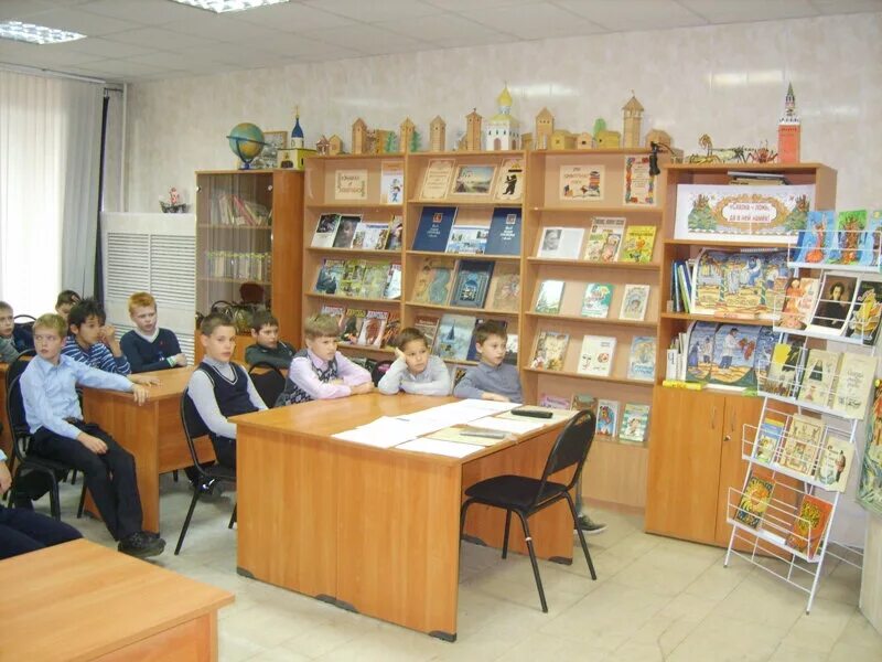 Ярославля. Библиотека имени гайдара кемерово. Центральная библиотека г. Библиотеки города ярославля. Библиотеки города ярославля.