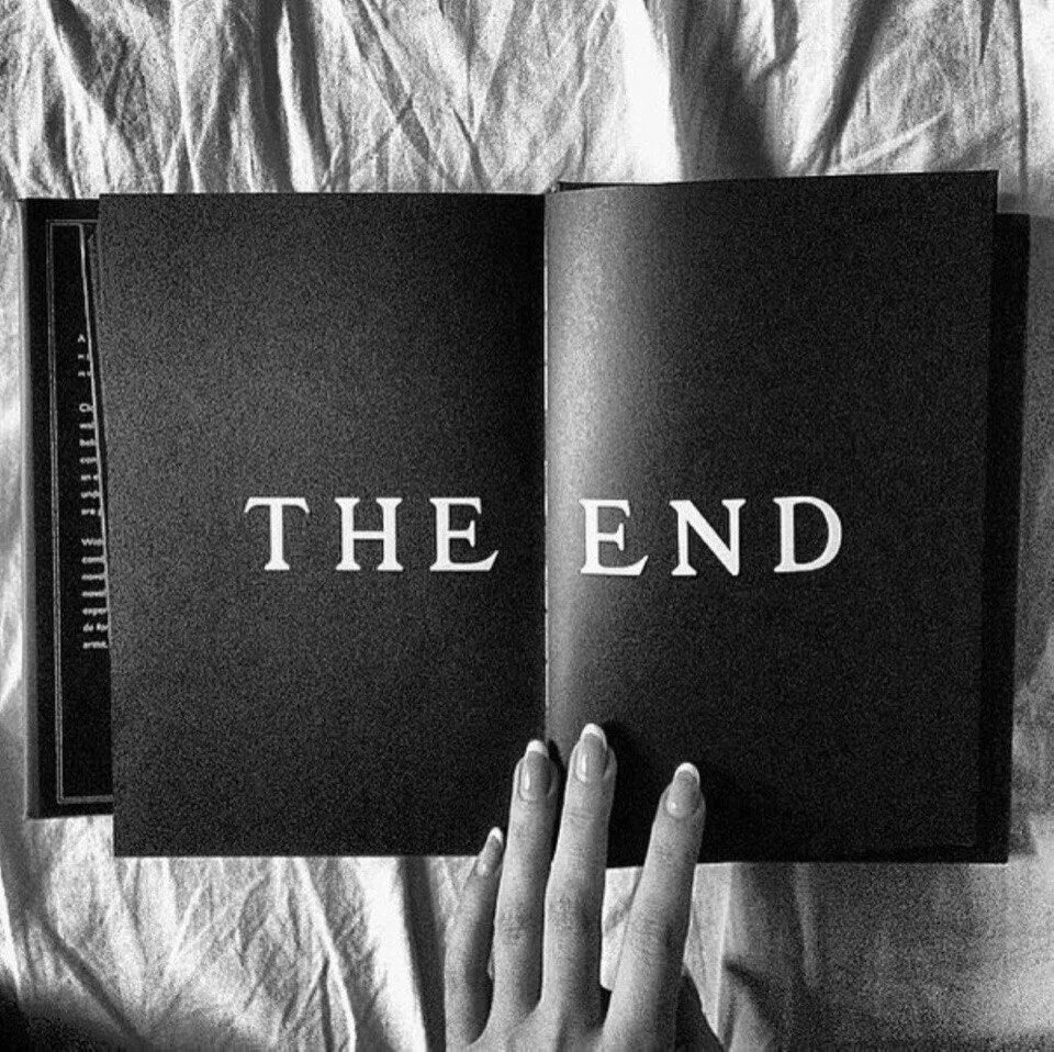 The end. Книга end. Конец the end. Книги Эстетика. Текст конец книги