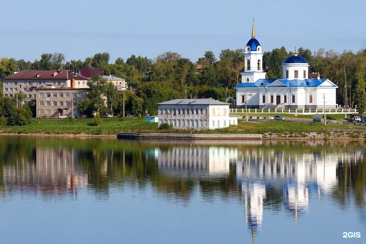 Добрянское поселение пермского края. Храм в Добрянке Пермский край. Храм Рождества Пресвятой Богородицы Добрянка. Добрянский храм Рождества Пресвятой Богородицы Добрянка. Город Добрянка Пермский край набережная.