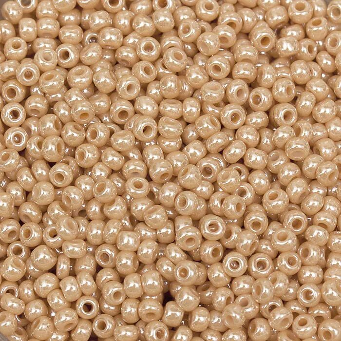 Стоит бисер. Бисер preciosa чешский 30080. 63130 бисер чехия гамма. Стоит бисер. Бисер тохо 0402f.