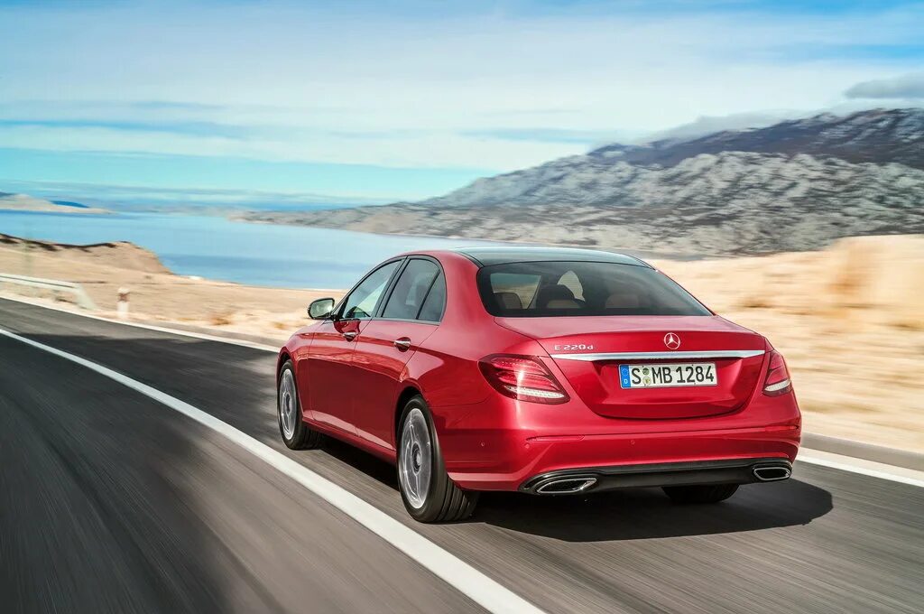 Новый e class. Mercedes benz e class w213. mercedes-benz e-class 2016. mercedes benz e220. мерседес-бенц e 2016.