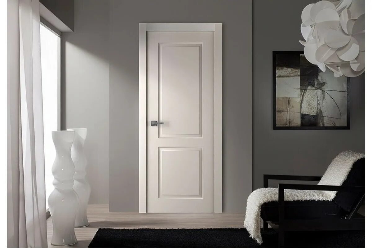 Белые межкомнатные двери в интерьере. Обрамление проема. Интерьер с белsми дверями. Двери с филенками межкомнатные. Двери межкомнатные версаль вфд белая эмаль.