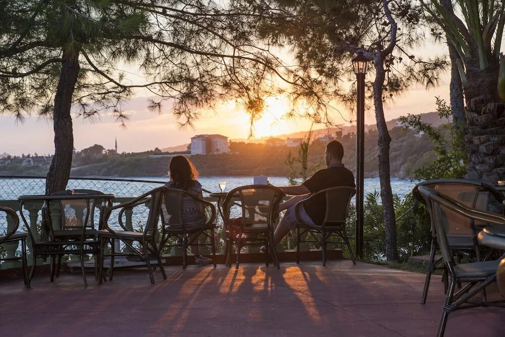 Incekum west hotel 4 аланья. Отель миароса турция. отель miarosa incekum west resort. incekum west hotel 4. miarosa incekum west 4 турция.