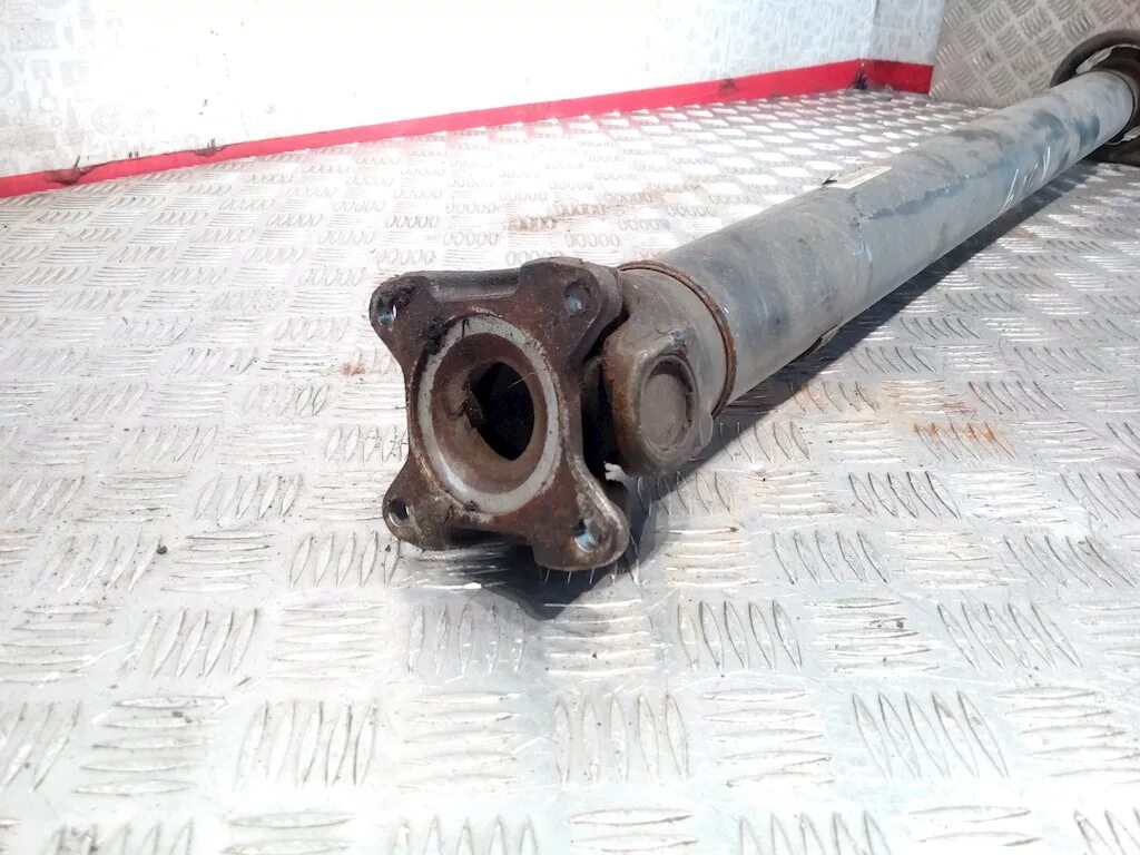 Кардан мерседес спринтер классик. Спринтер 906 карданный вал. Карданный вал мерседес спринтер 906. Кардан мерседес спринтер. Кардан мерседес спринтер односкатный 901.