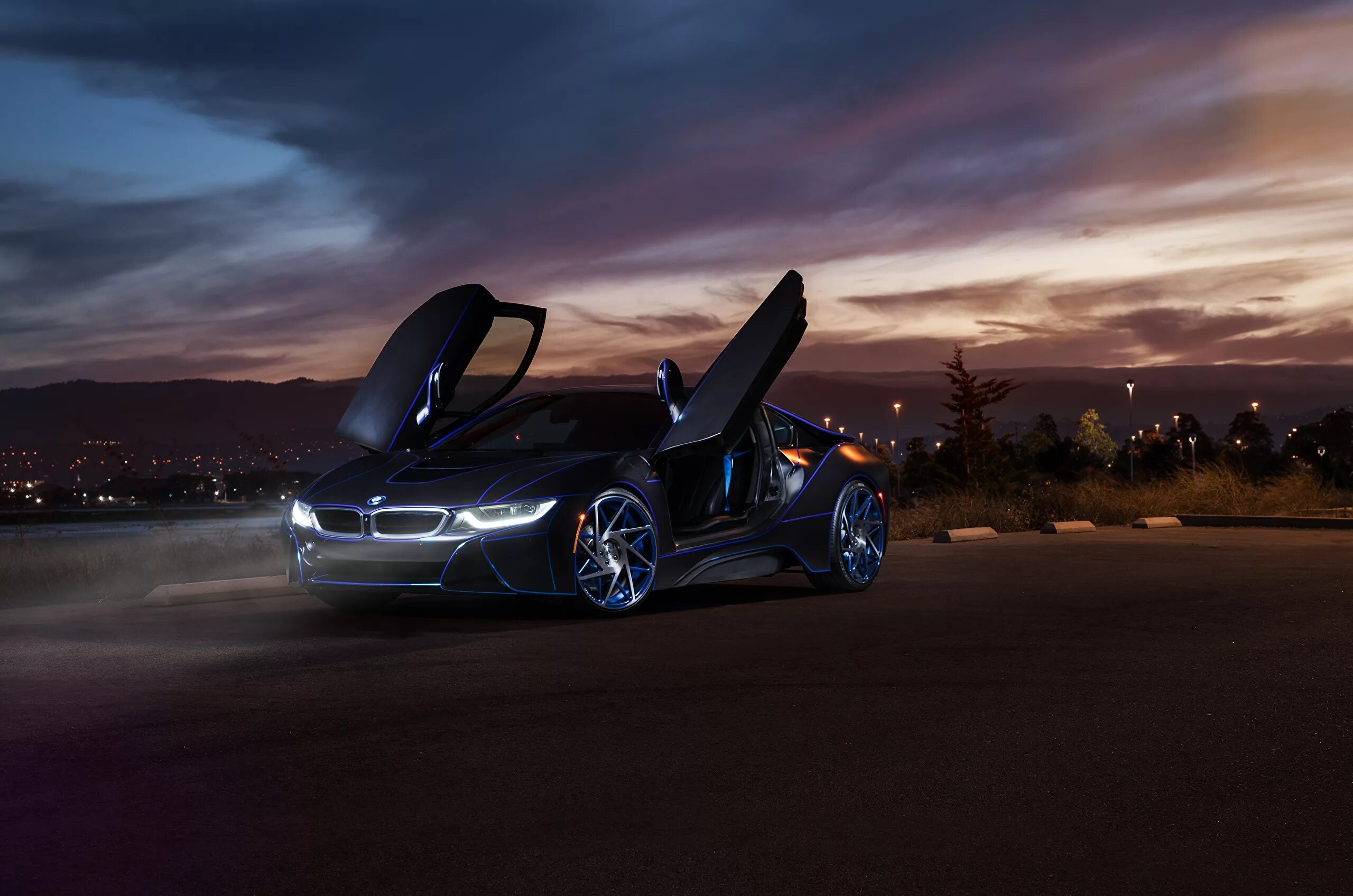 Красивая машина ночью. BMW i8 Night. БМВ i8 черная. BMW i8 на ночном городе. BMW i8 Black Night.