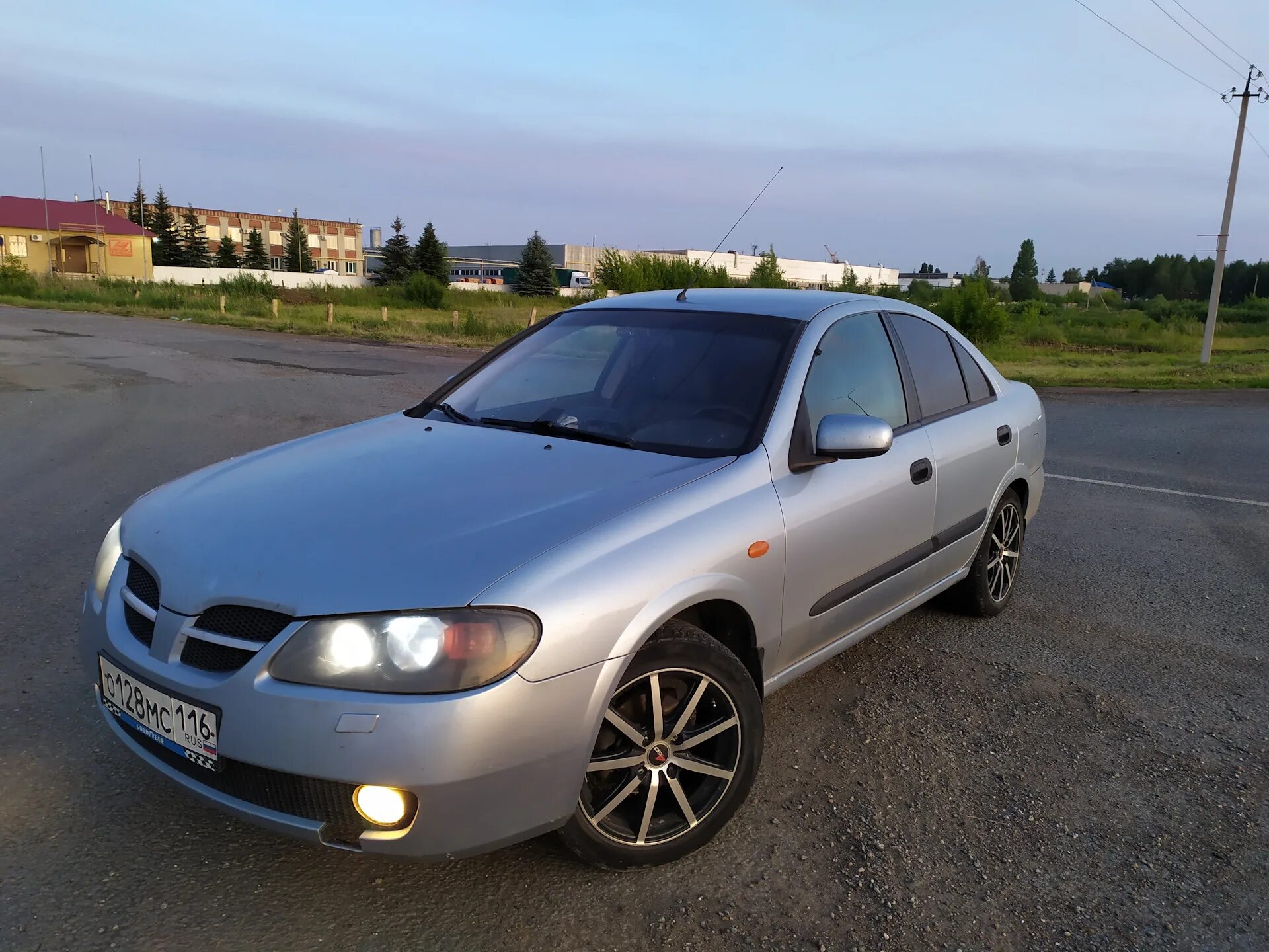 Ниссан Альмера n16 2005г. Ниссан Альмера 1.5 2005. Nissan n16 2005. Nissan Almera 2005 года.