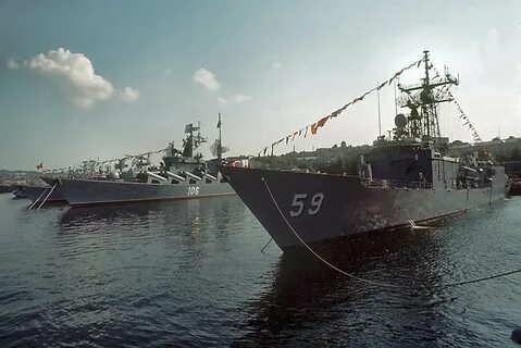 Военно морская 4