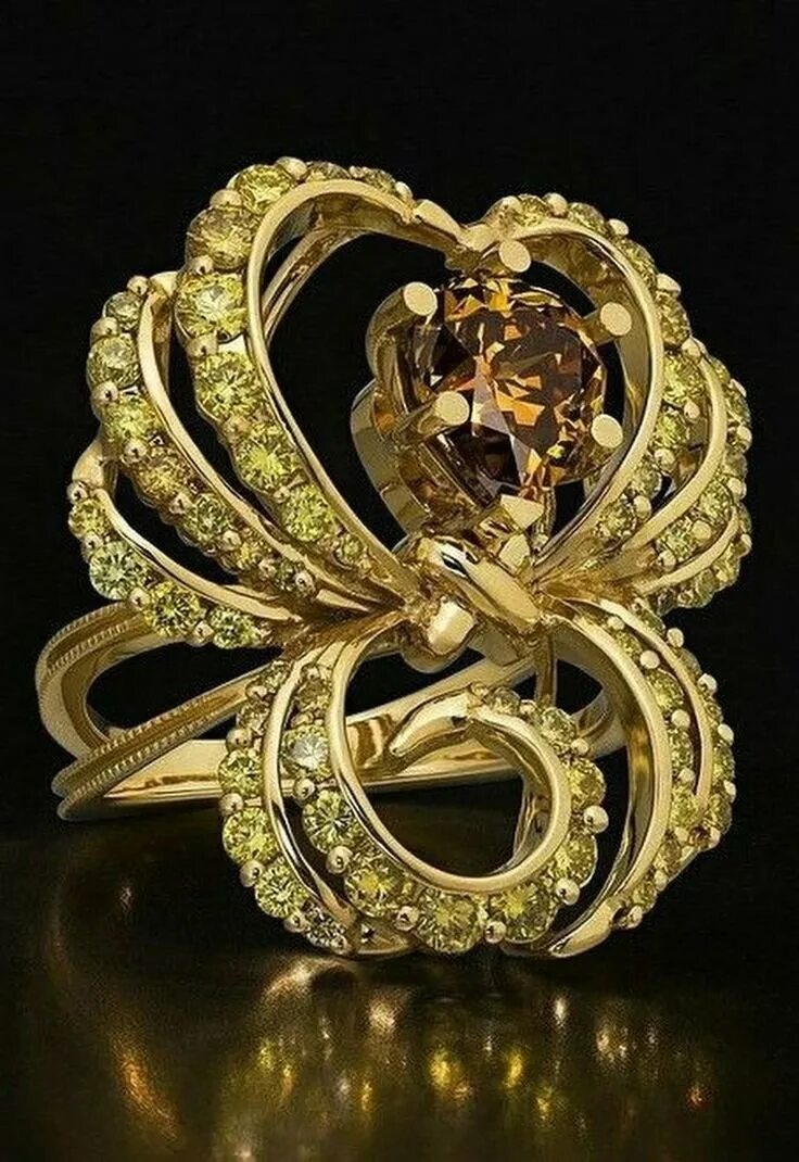 Ювелирные украшения. Красивые кольца. Золотые украшения. Шикарные ювелирные украшения.