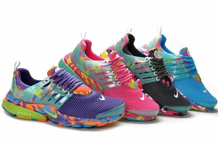 Кроссовки адидас с нитками. Кроссовки адидас разноцветные. Кроссовки Nike Running с разноцветной подошвой. Кроссовки адидас Pulse разноцветные. Цветные кроссовки женские.