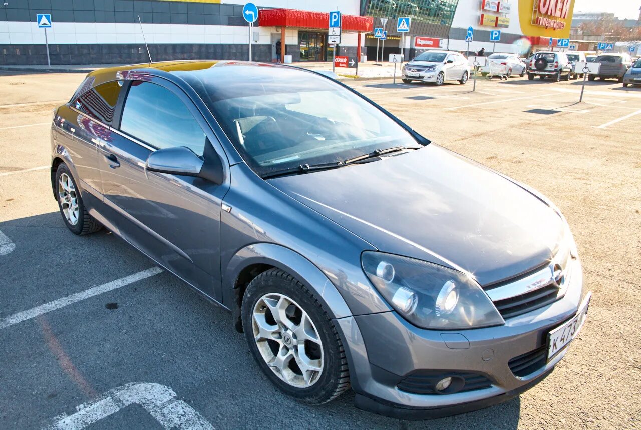 Купить опель тюмень. Opel Astra GTC 2006. Opel Astra h 2006. Opel Astra GTC, 2006 ЛКМ.