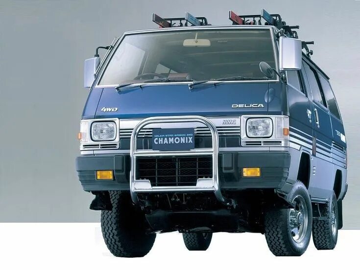 Митсубиси делика 1985. Митсубиси делика l300. Mitsubishi delica 3. Mitsubishi delica 4 поколение. Mitsubishi delica 4 поколение.
