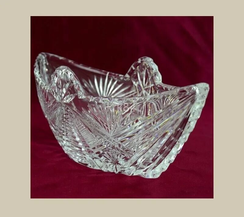 Ладья хрусталь ссср. Хрустальная ладья старинная алмазная грань. Хрустальная ладья ссср. Хрустальная ладья чехословакия. Фруктовница чешский хрусталь ладья.