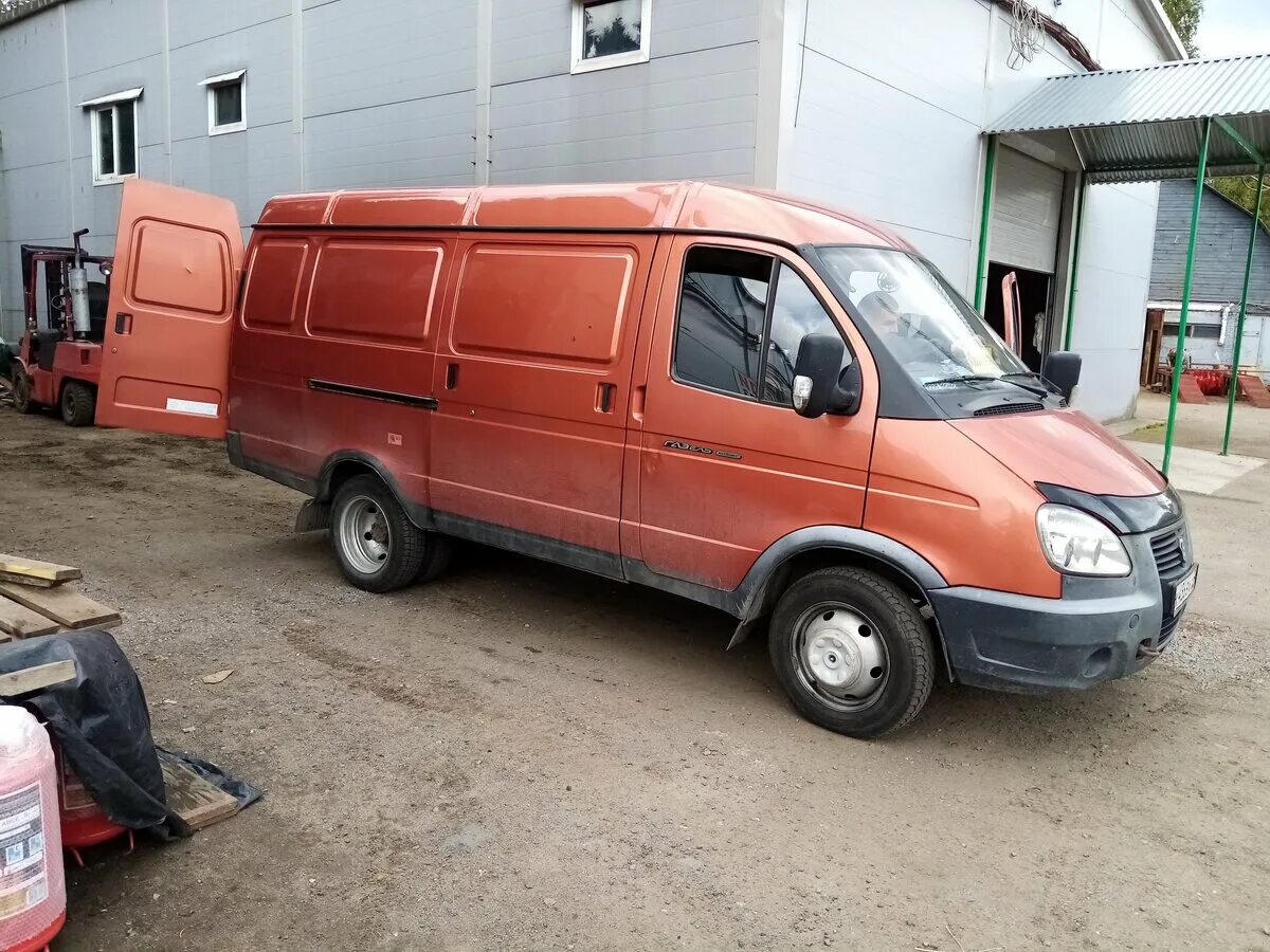 Оранжевая газель. Газ 2705 оранжевый. Оранжевая газель. Газель некст оранжевая. Газ 3302 оранжевая.