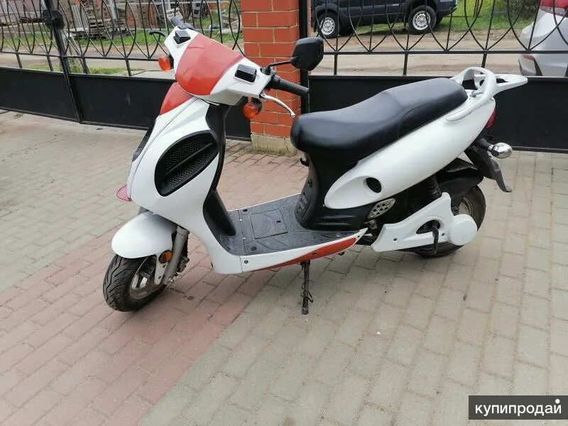 Мотоциклы vento verso. Мопед gatan. Альфа рс 12 мопед. Венто версо 125. Рейсер лупус 125.