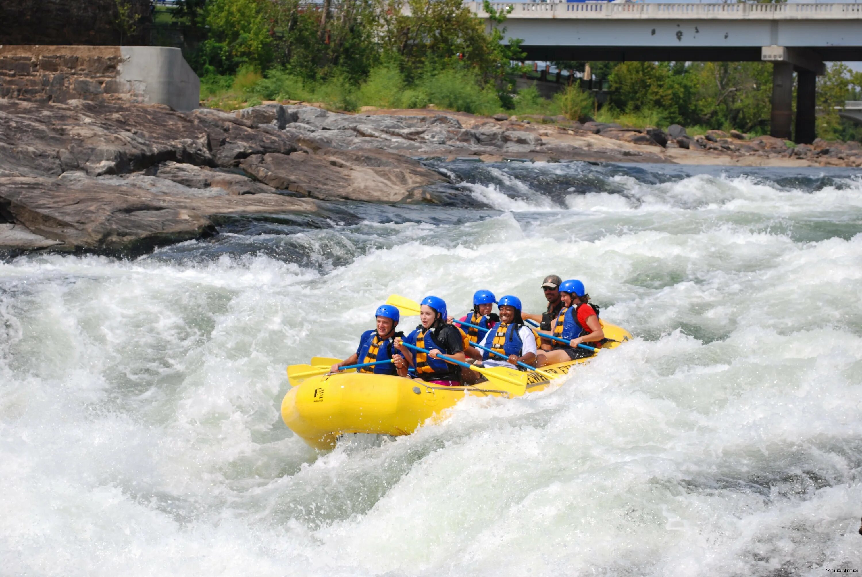 Моторафтинг по катуни. Камышлинский водопад рафтинг. Моторафтинг чемал. Моторафтинг. Моторафтинг барангол.