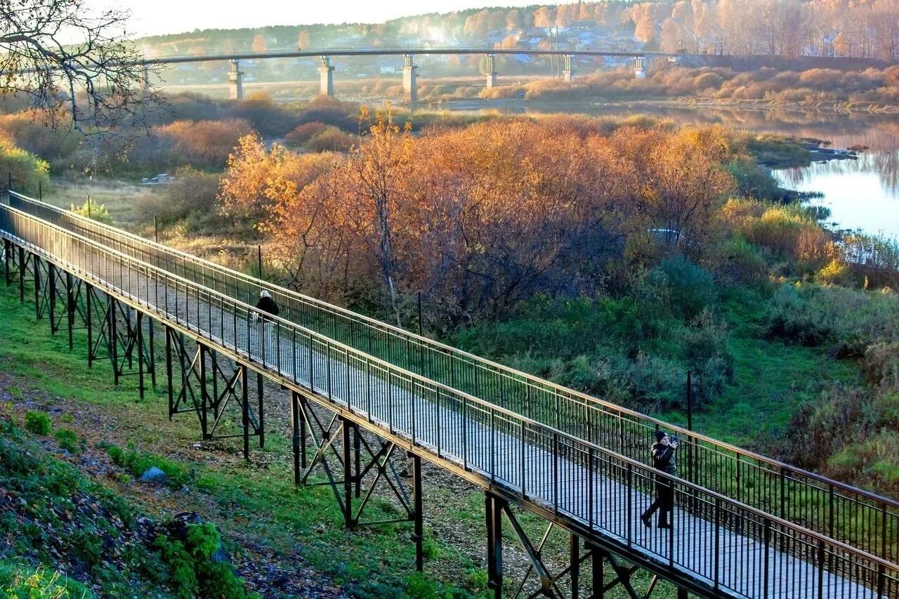 Вк советск кировской. Советск Кировская обл набережная. Река Вятка Советск. Набережная г Советска Кировской области. Каменный мост Советск Кировская область.