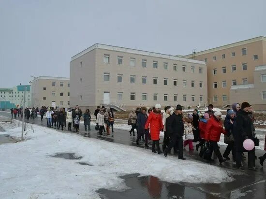 Сотни тысяч рублей! Сотрудник губкинской больницы подозревается в получении взят