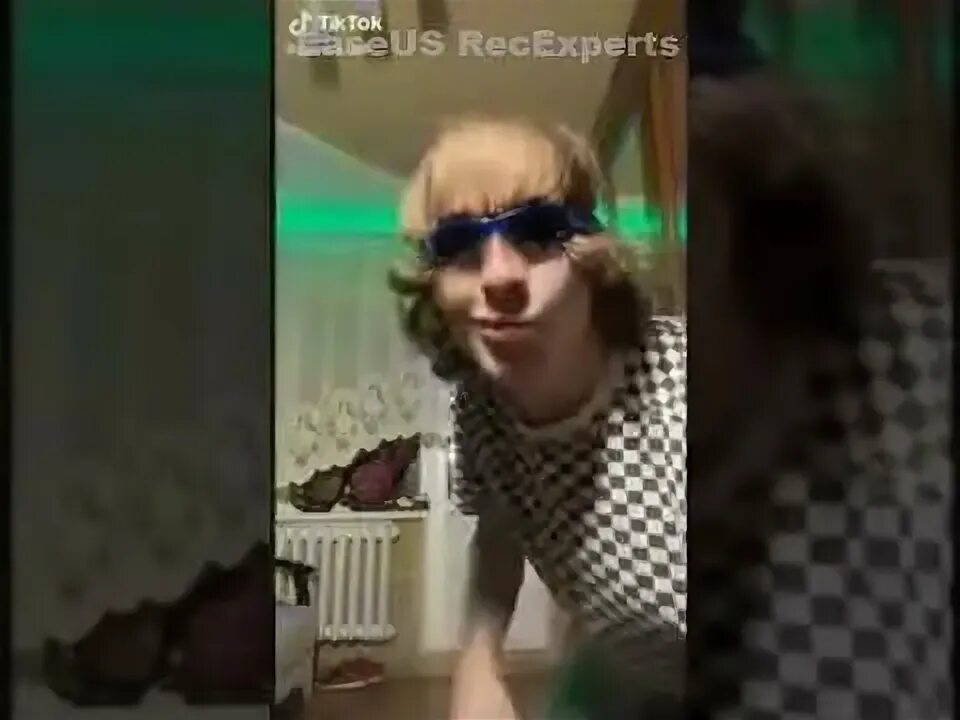 А после выпускного ремикс из тик тока. Она бросила меня ремикс из тик тока.
