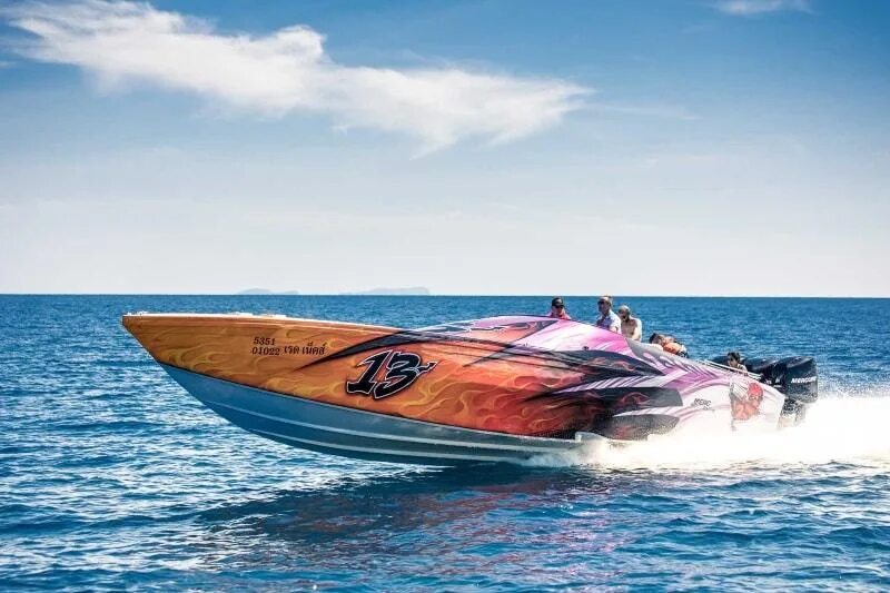 Sea racing. Спидбот Пхукет. Speedboat катер. Speedboat Тайланд. Speed Boat катер.