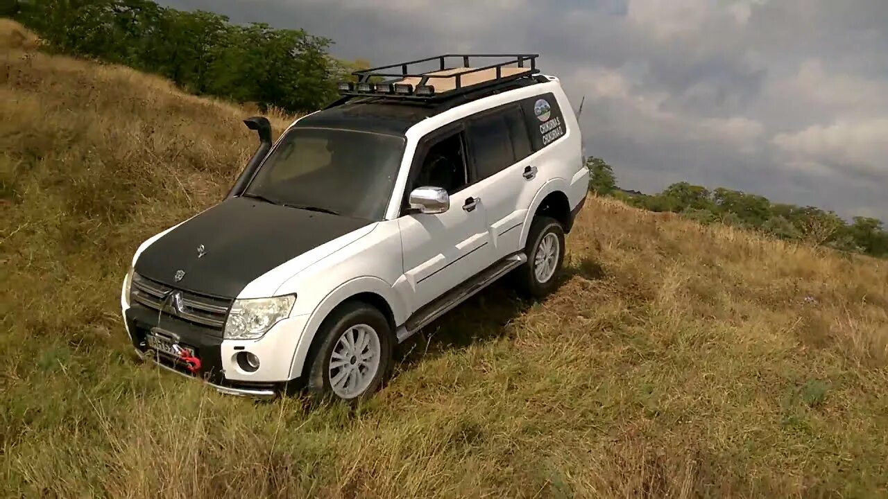 светодиодные фонари митсубиси паджеро 4. ходовые огни митсубиси паджеро 4.