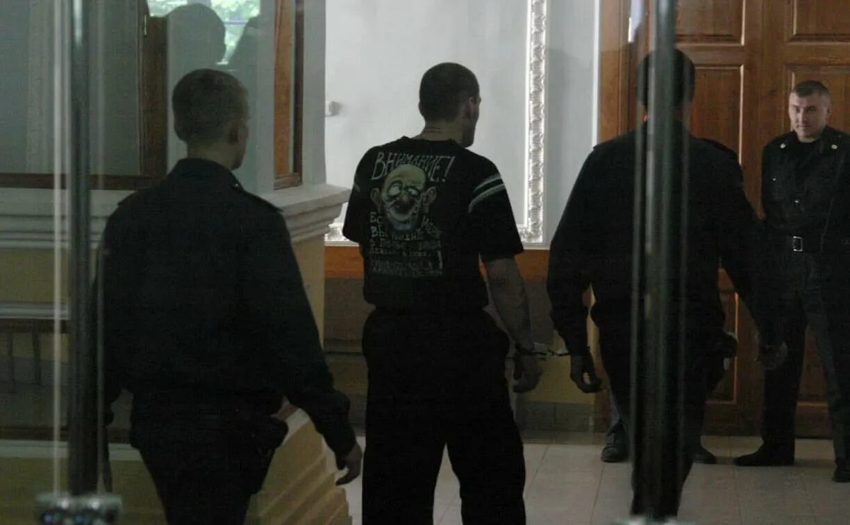 Братья захватов. Братья захватов. Братья захватов. Братья захватов. Ефремова выпустили по удо.