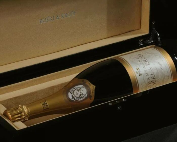 Цена самого дорогого шампанского. Moet & Chandon dom Perignon Charles & Diana 1961. Шампанское Kroff. Дорогое шампанское. Элитное шампанское.