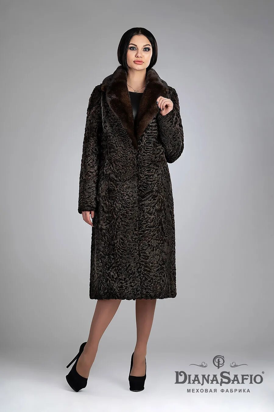 Шуба из каракуля пятигорская фабрика. Пятигорские каракулевые шубы. Шуба каракуль с норкой. Шуба из каракуля 5051 сагитта. Шуба каракуль с норкой.