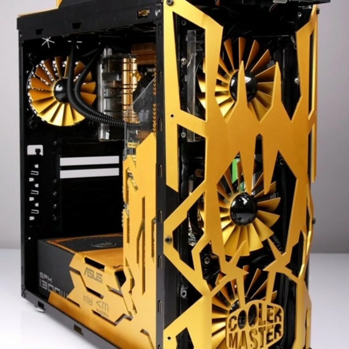 Компьютер gold. INWIN x710 корпус моддинг. Системный блок e2e4 PC extreme Gamer Homelander. Modding PC моддинг ПК. Корпуса Full Tower 2005 Modding.