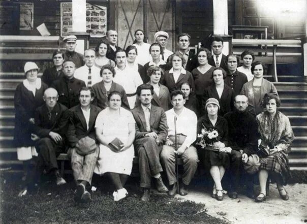 Труппа дикого сталинабад1937 фото актеров. Крутогорский Лесоучасток в 1934 году. Фотография с Сюмси 1937г.