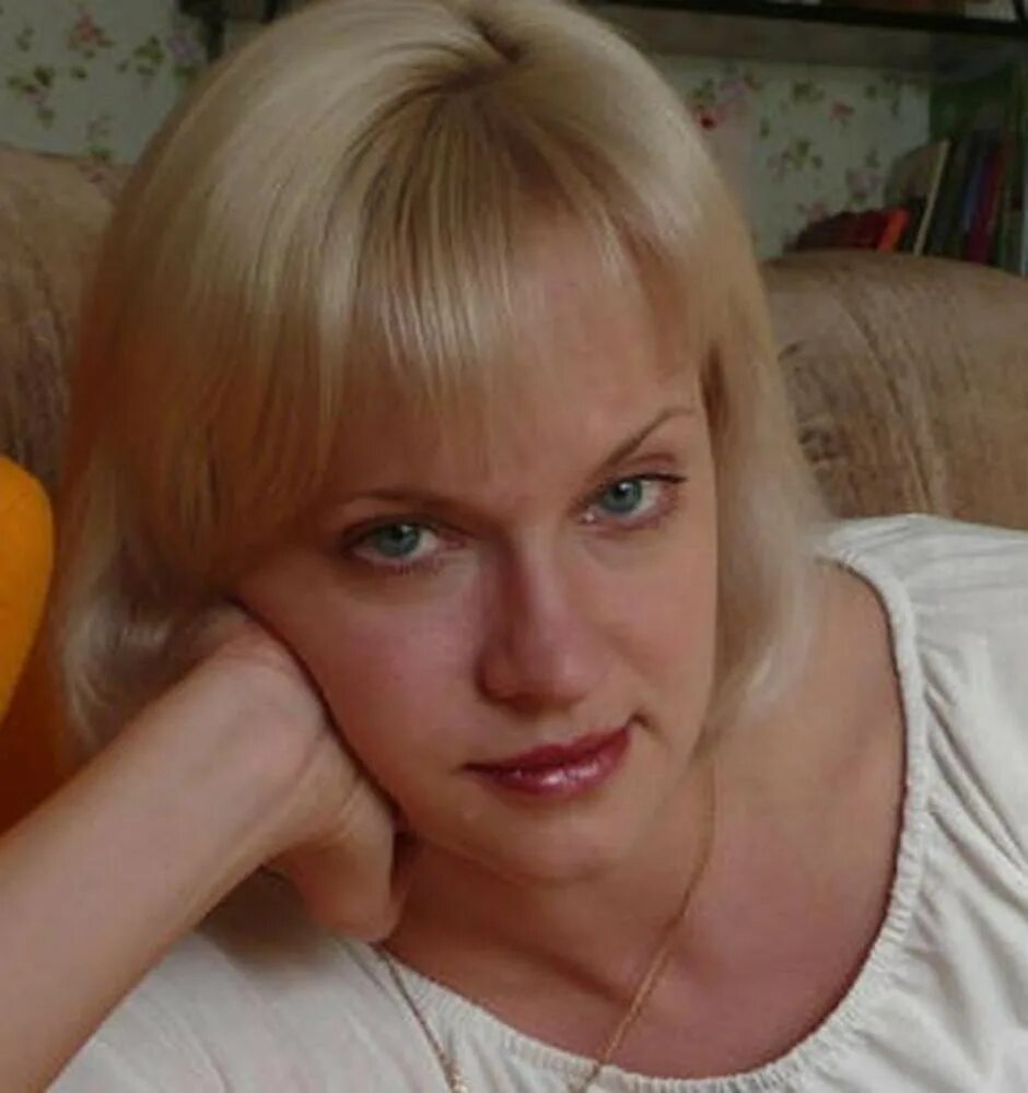 Встречка не для встреч картинка. Коммунальщики на деревьях. Позитивные поляны вконтакте вятские поляны полянский дозор. Полянский дозор вконтакте вятские. Коммунальщики на деревьях.