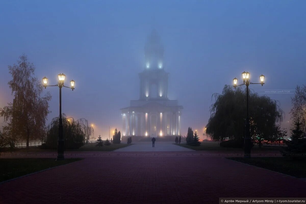 Курск снять проспект победы. Парк победы курск. храм великомученика георгия победоносца (курск). храмы курска ночью. проспект победы курск.
