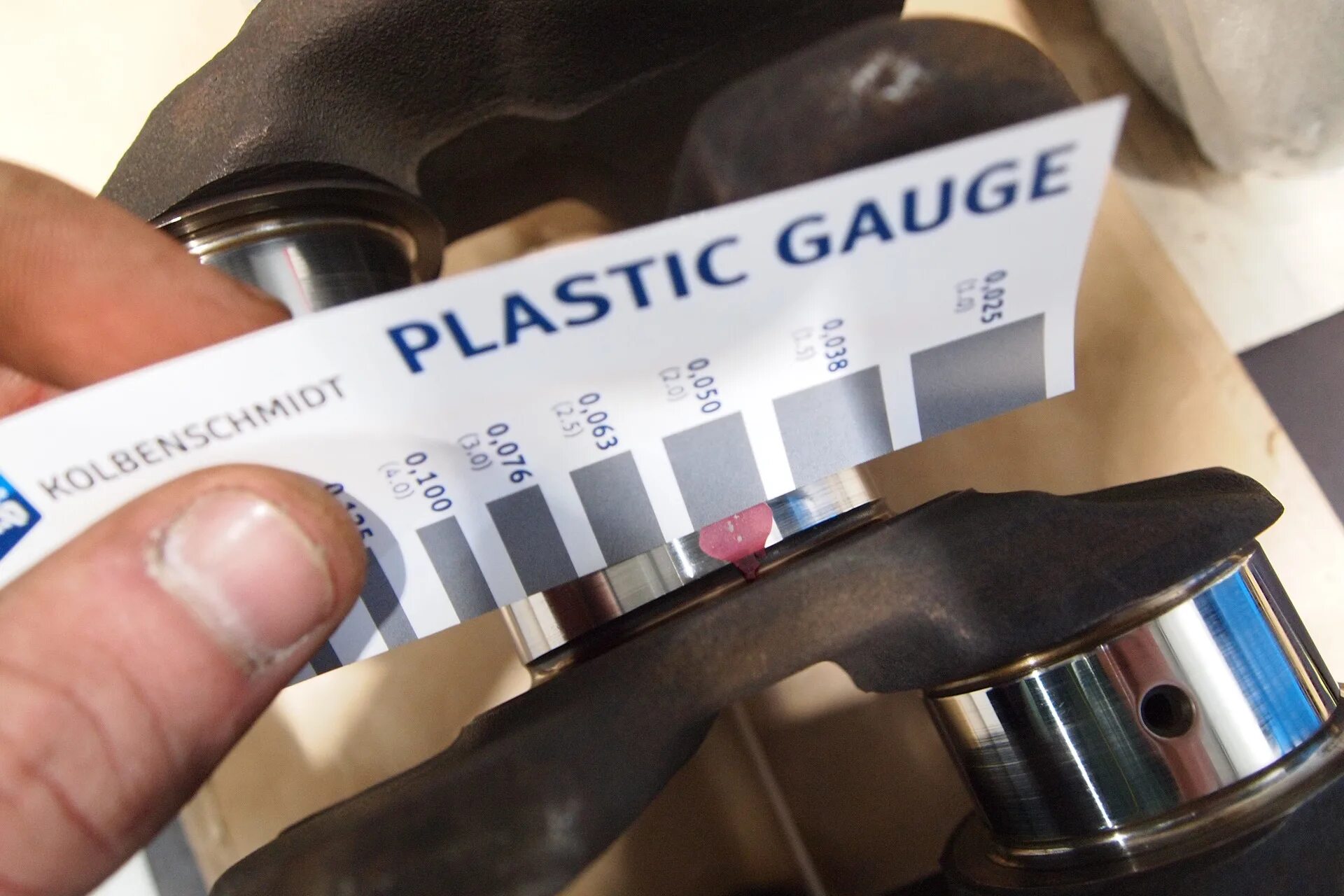 Пластик гейдж. Пластик гейдж. Полосы измерительные для подшипников скольжения ks plastic gauge. Kolbenschmidt 50 009 880. Пластик гейдж 0.