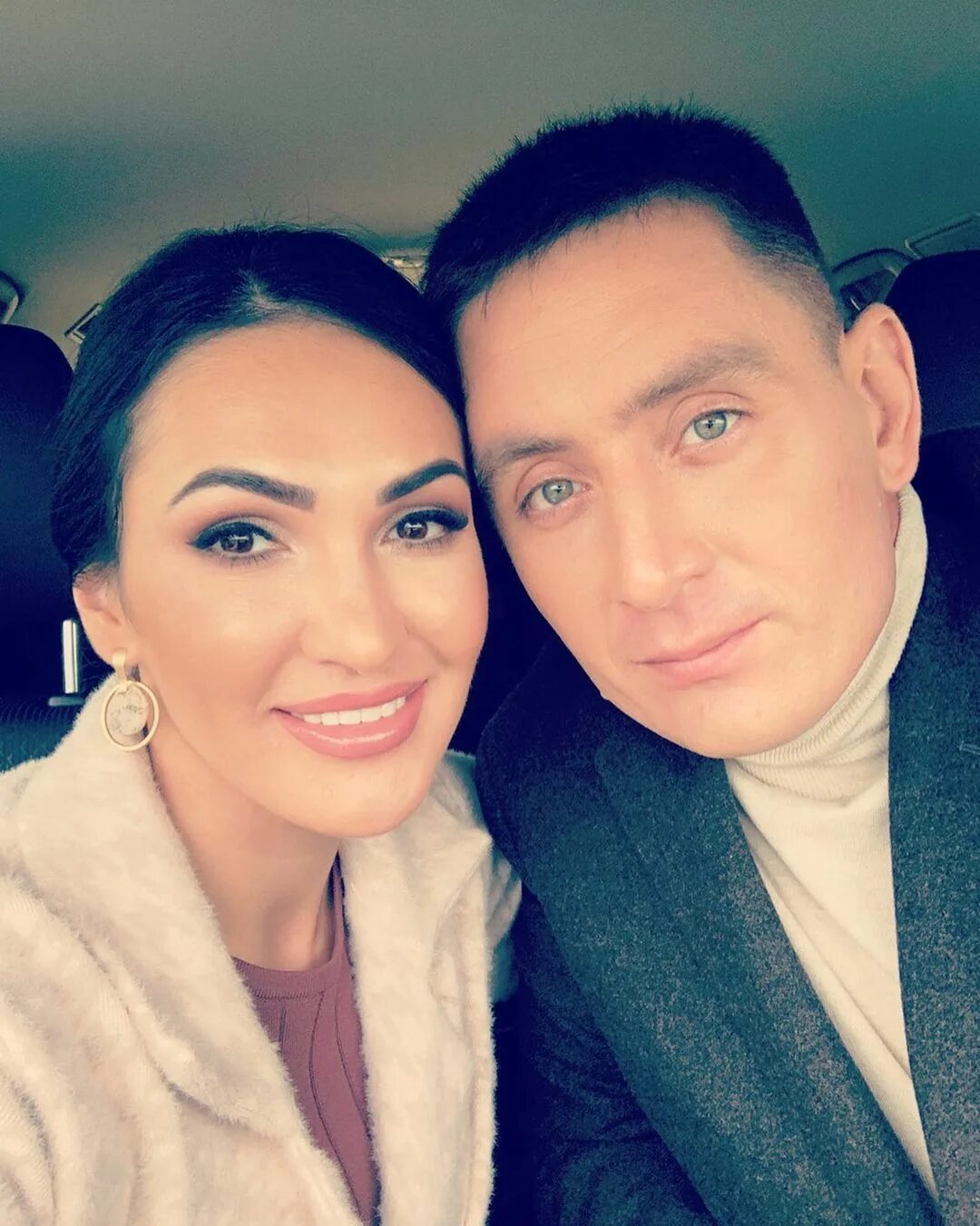 Зирина и ризат рамазанов. Зинира рамазанова и ризат рамазанов. Зинира и ризат. Зинира рамазановлар. Зинира рамазанова.