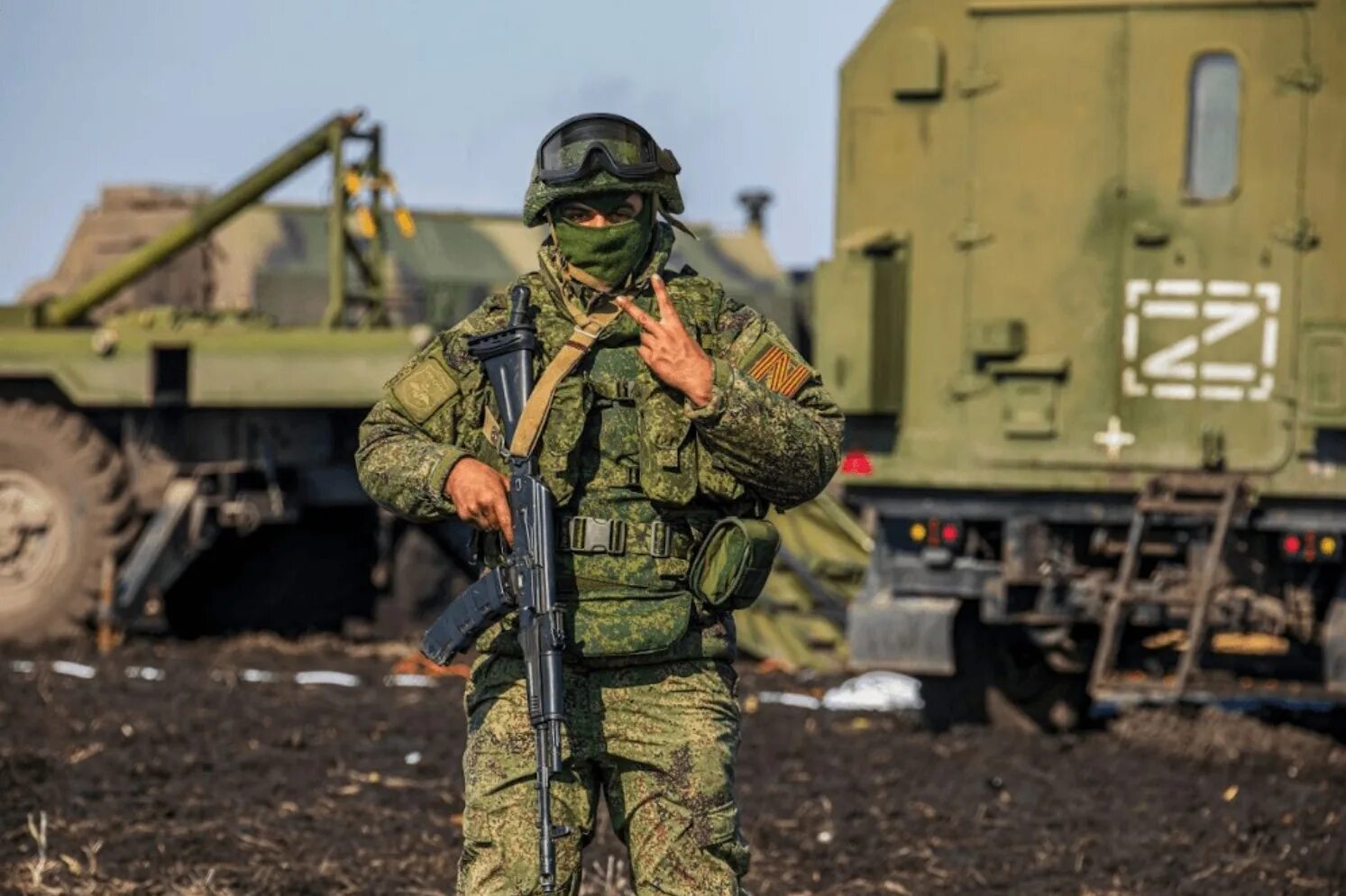 Поддубный военкор. Российские солдаты на украим. Российские войска. Военный спецназ РФ на Украине.