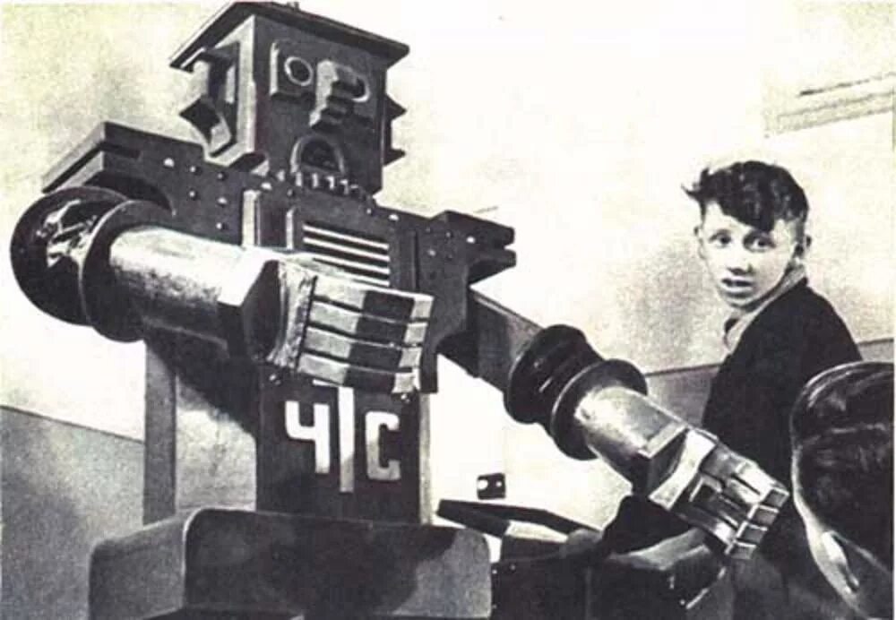 First robot. Первый Советский робот в2м был создан в 1936 году. Робот андроид Вадима Мацкевича.