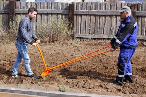 Плуг ручной для посадки
