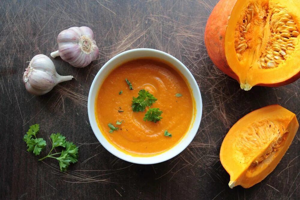 Рецепт вкусного супа из тыквы. Суп пюре из тыквы. тыквенный крем суп. крем суп из тыквы. крем суп с тыквой.