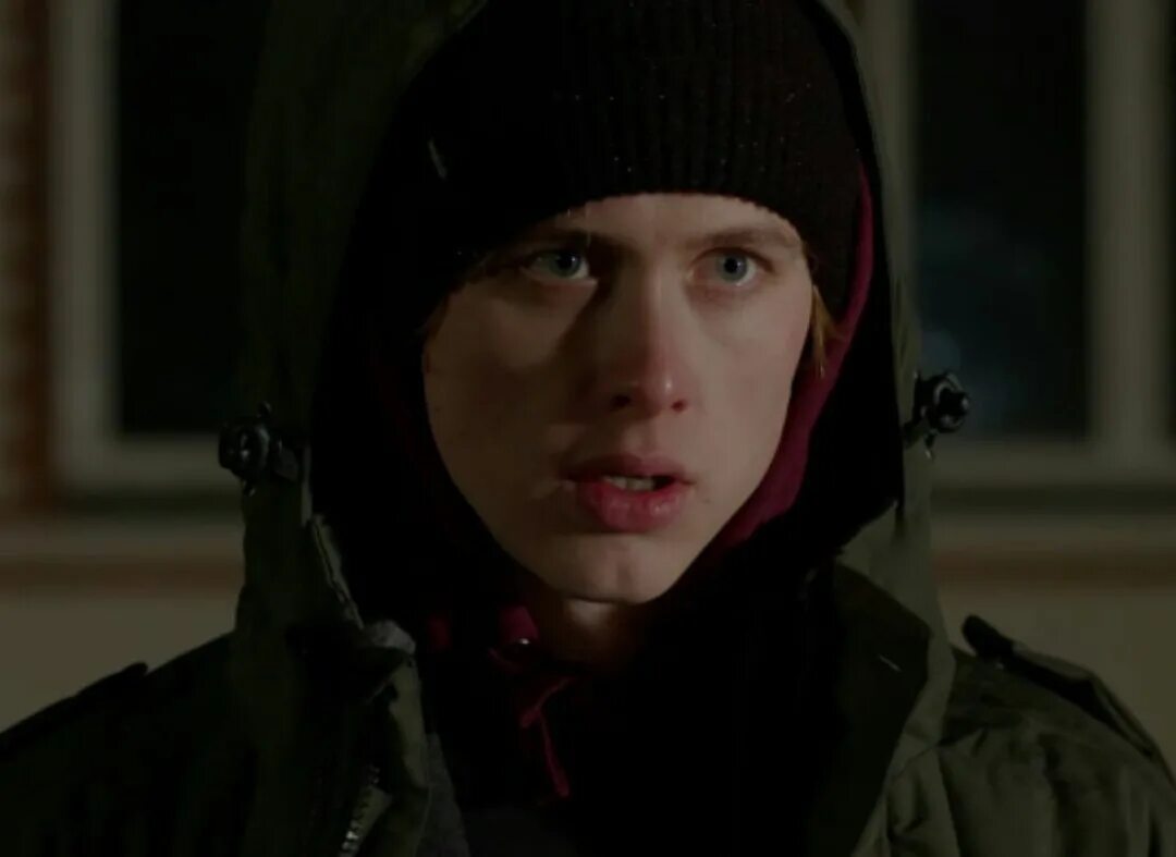 Even them. Skam Эван. СКАМ Норвегия Эван. Эвен стыд. СКАМ Эван в капюшоне.