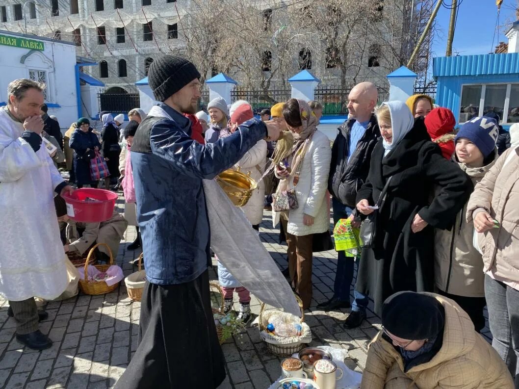 Русская пасха в 2024 году. Празднование Пасхи. Пасха гуляния. Пасха фото. Праздник "Пасха".