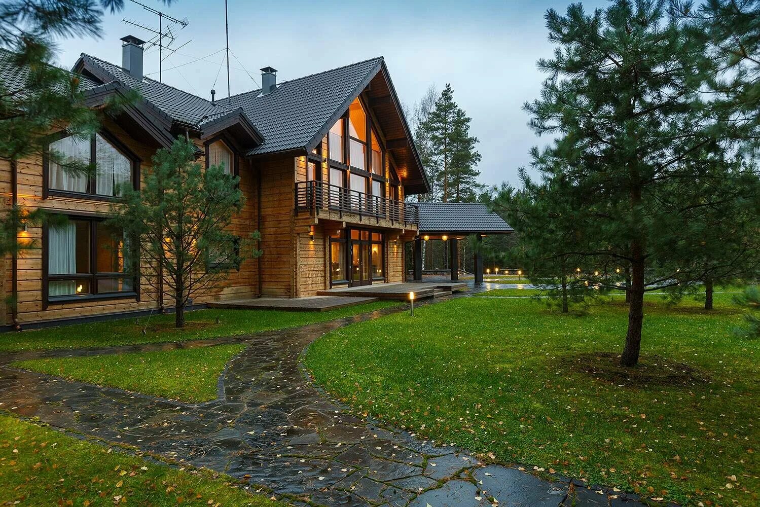 новая рига истринский район. коттедж. модерн планкен фасад. коттедж. дома под москвой.