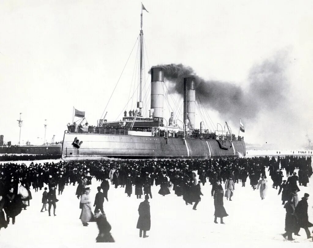 Атомный ледокол ленин. Первый атомный ледокол ленин 1957г. Красин в арктике. Первый ледокол 5. Первый ледокол 5.