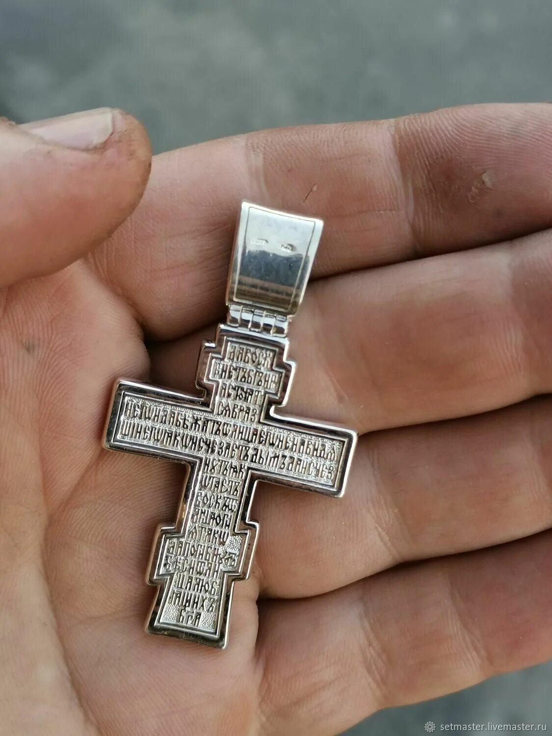 Серебро без чернения. Крест в ухе у мужчин Православие. Сколько стоит православных