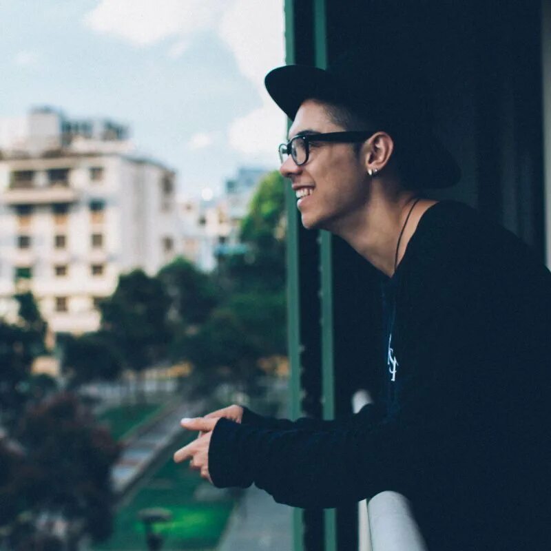 William singe. Вильям синге. виллиам синге. love you like me william singe обложка. love you like me william singe.