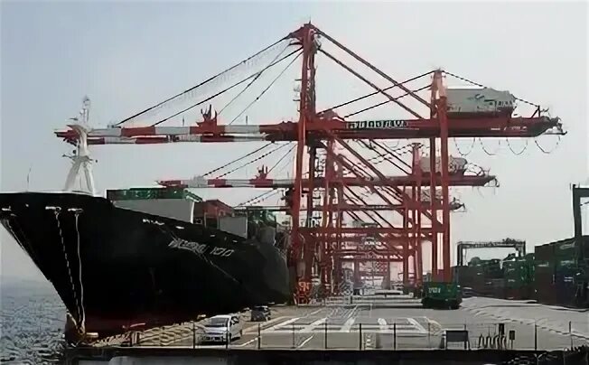 Крупный японский порт. Порт тояма япония. Порт токио иокогама. Йокогама япония порт. Порт осака.