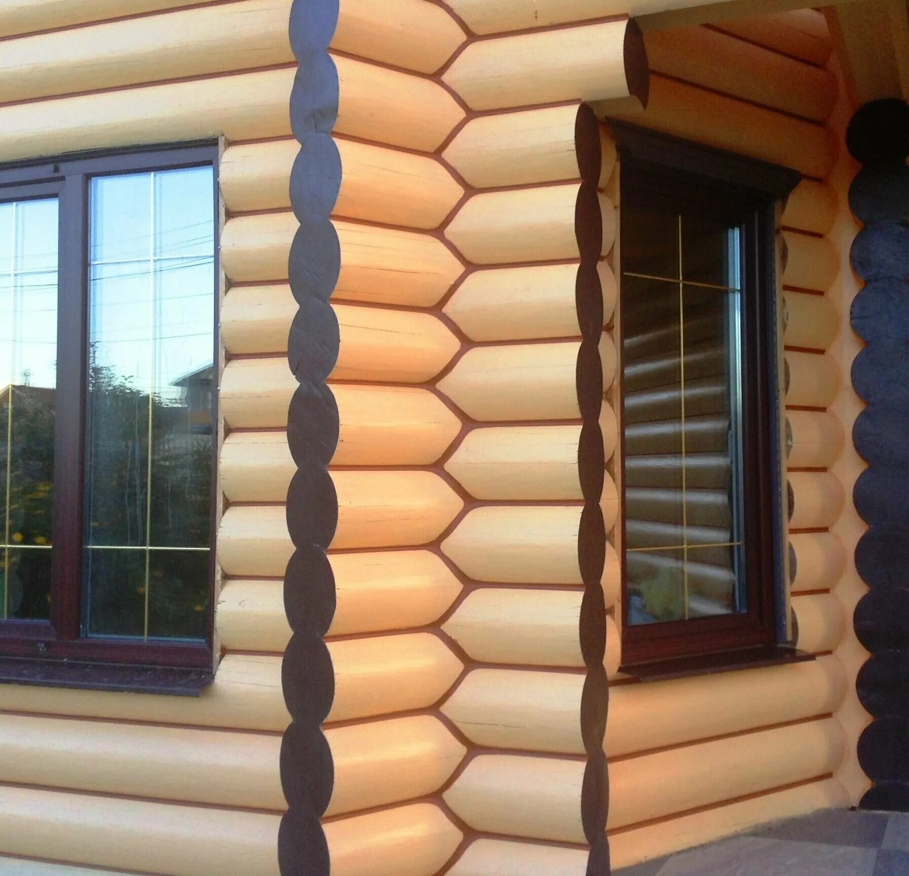 покрасить торцы. герметик для торцов бревен. покраска сруба. межвенцовый герметик для сруба. краска для торцов бревен сруба.