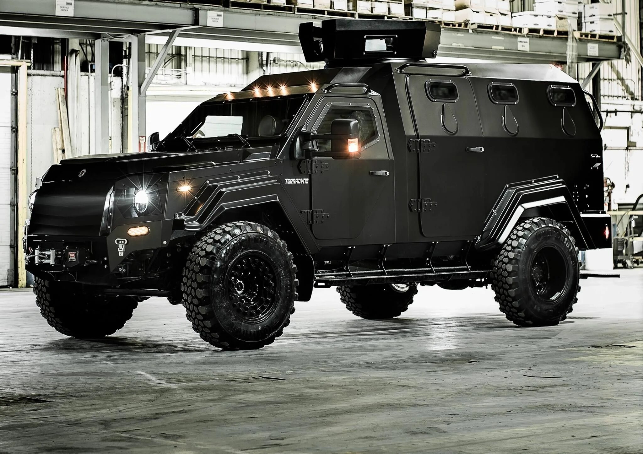 Multi purpose vehicle. Terradyne gurkha. gurkha lapv. бронеавтомобиль gurkha. terradyne armored vehicles gurkha.