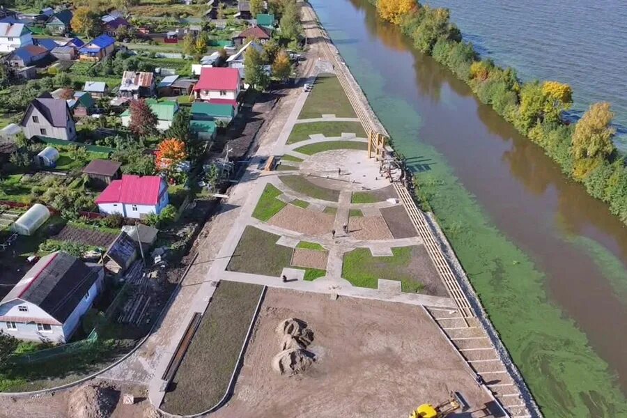 Белозерск новая набережная. Белозерск новая набережная. Зимний белозерск. Белозерск новая набережная. Набережная в белозерске вологодской области.