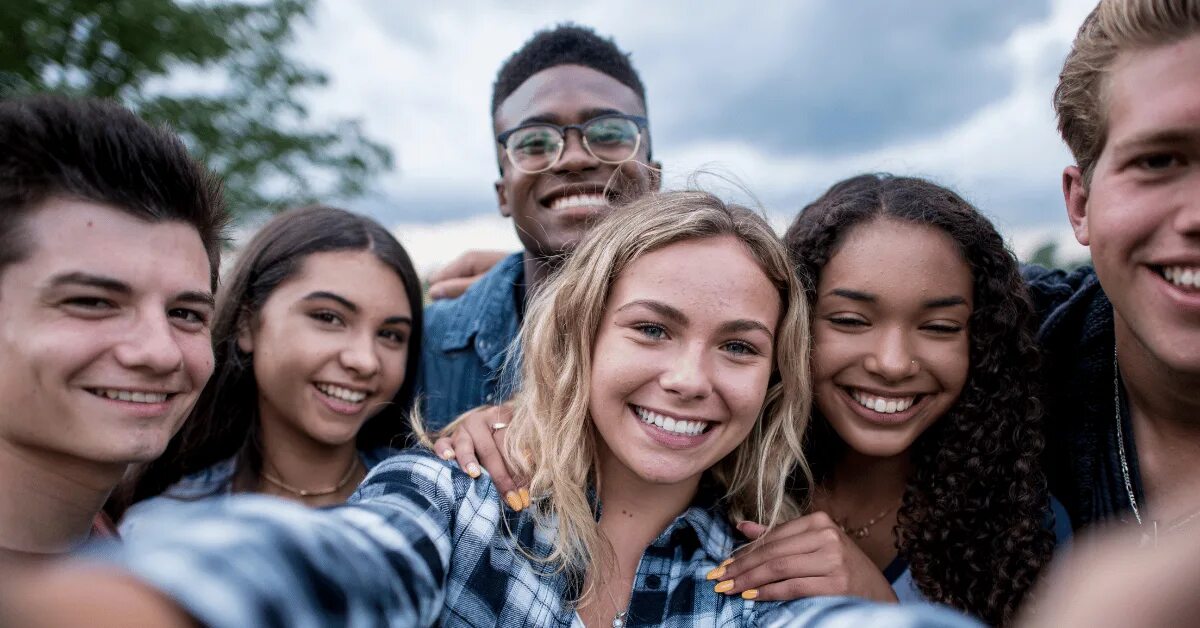 Picture generation. Поколение Millennials. Поколение z группа музыкальная. Поколение z Эстетика. European Millennials.